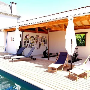 Hébergement de vacances De, Maurs